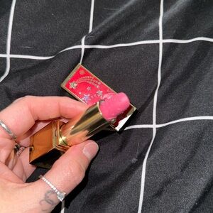 Estée Lauder NWT limited edition lipstick